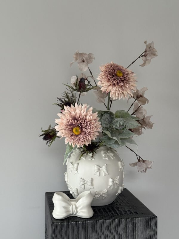 Strikjesvaas&strik kandelaar als complete set