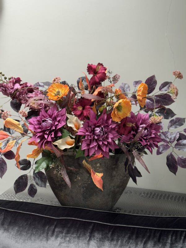 Zijden boeket inclusief landelijke vensterbankvaas